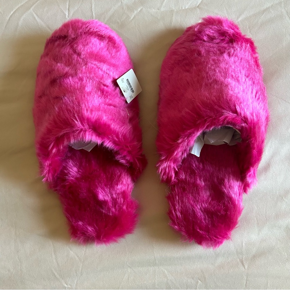J.Crew Fuzzy Slippers - Picture 1 of 4